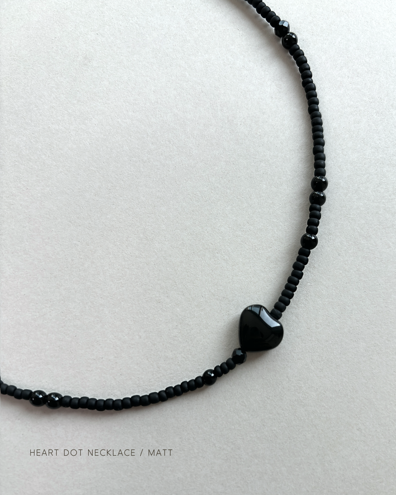 [Matt] Heart Dot Necklace
