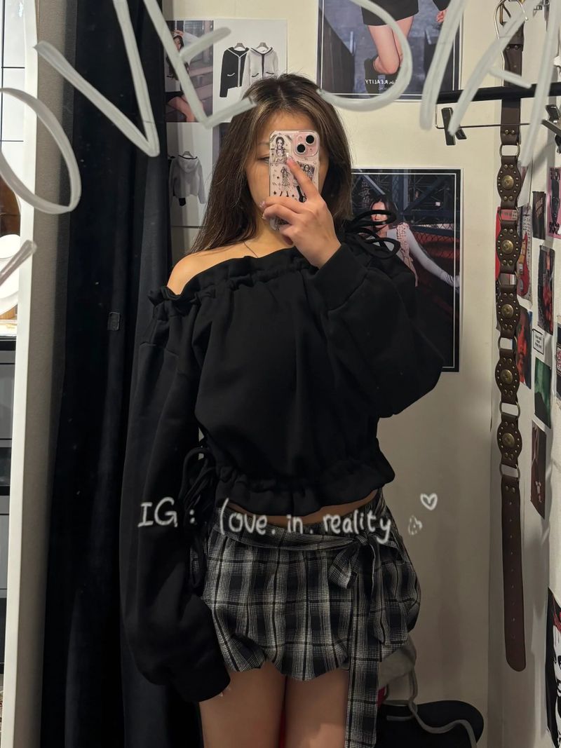 Puffy Daily Off-shoulder Sweatshirt - 2 colours