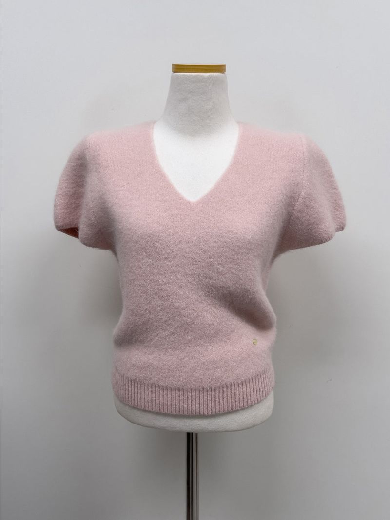 V-neck angora short-sleeved knit