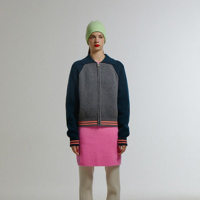 JE NE SAIS QUOI ENSEMBLE（ジュヌセクワアンサンブル）の「TROPICAL ZIP-UP LONG CARDIGAN_MELANGE GREY（）」