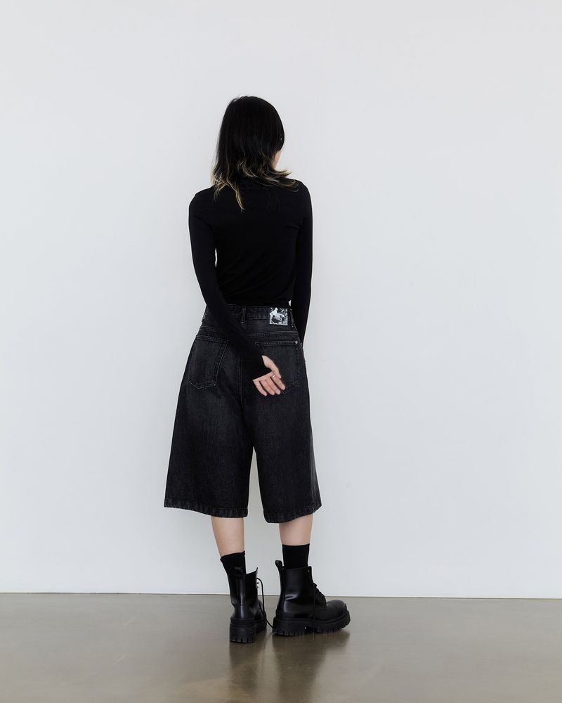 Ghost Rain - MOD8 shorts