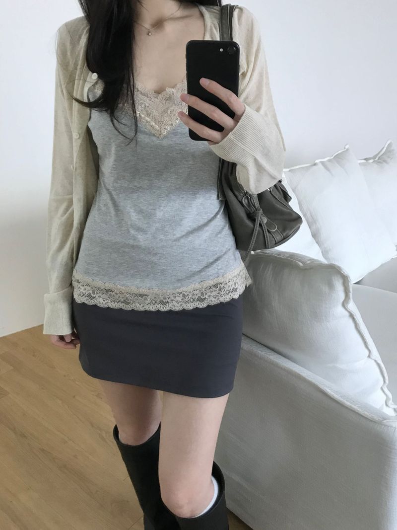 Cindy Lace Sleeveless (one color)