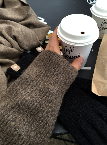 Deface Daily Hachi Round Semi Over Cardigan