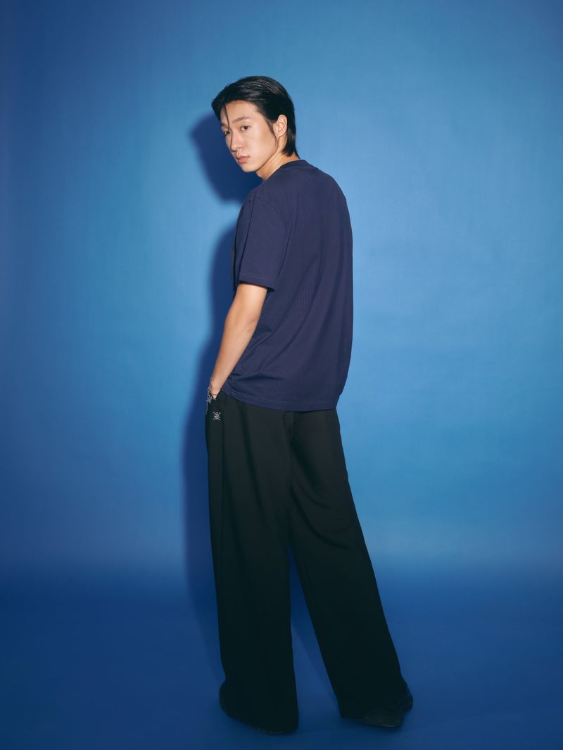 DVRK PRIVÉ UNI LOGO TEE - MIDNIGHT BLUE