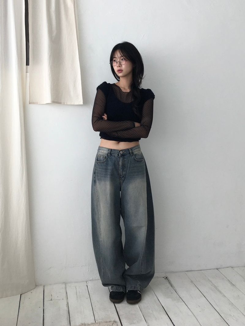 Wide volume jeans