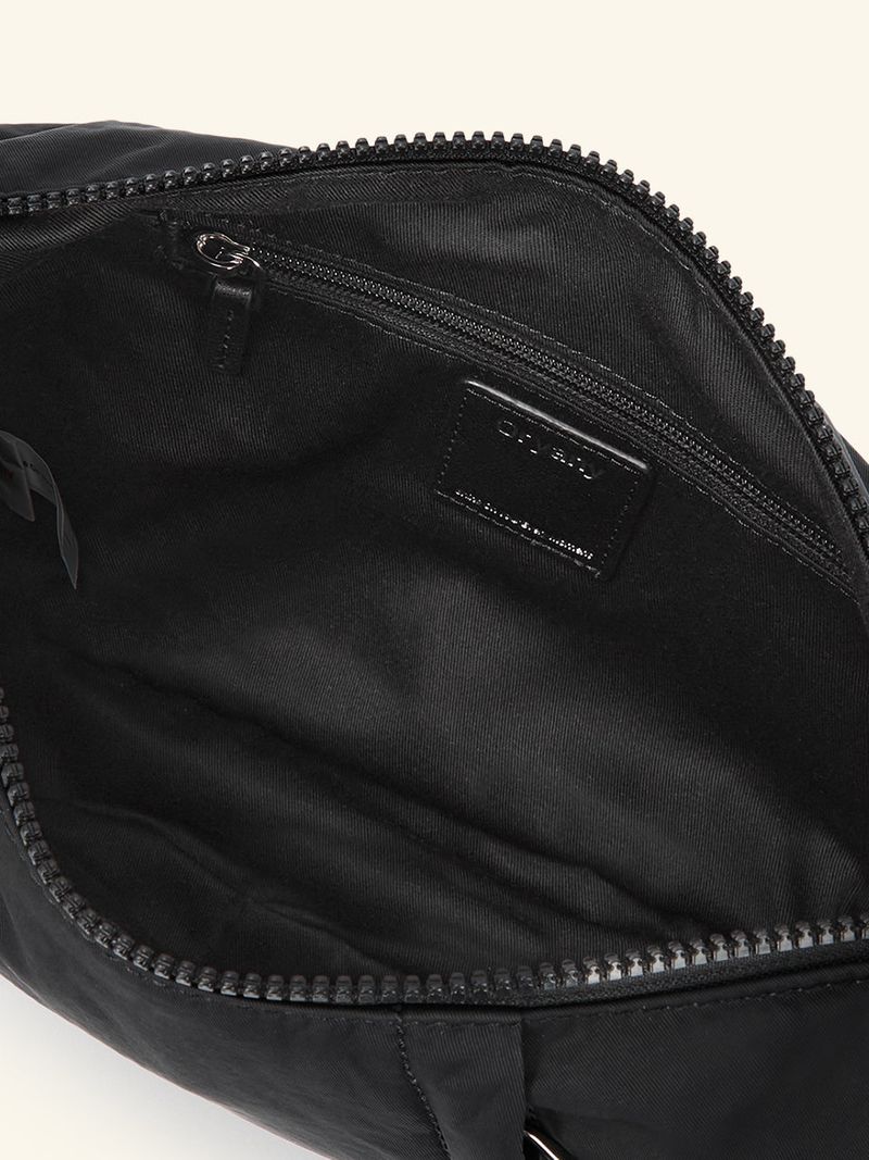 Banana Crossbody M