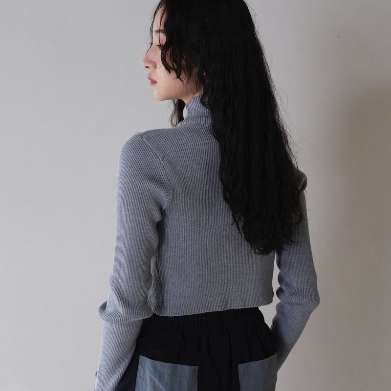 zip cropped knit