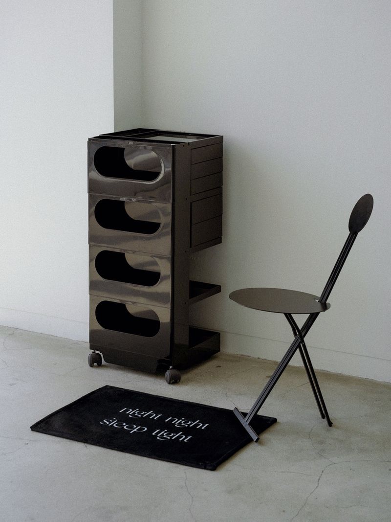 night night mini rug - black