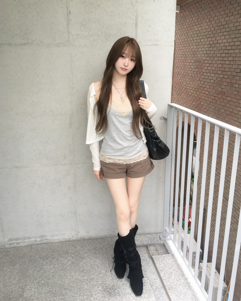 Cotton roll up shorts
