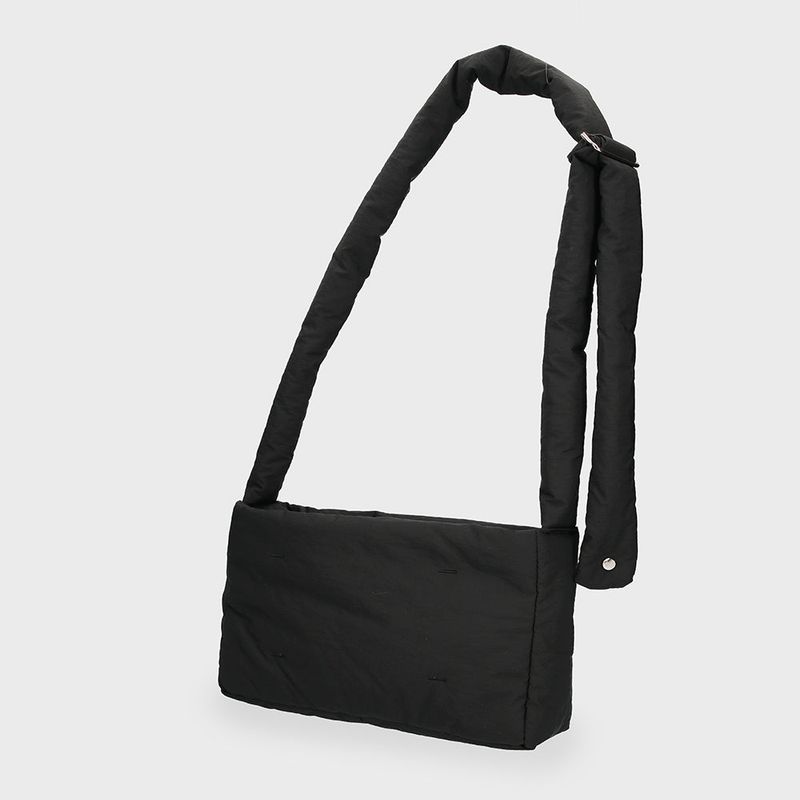 PLAIN BAG BLACK