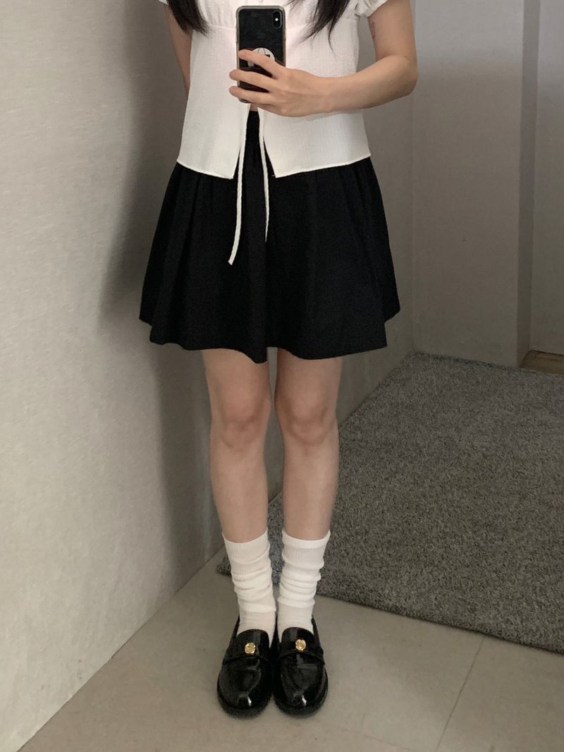 Barrier flare mini skirt