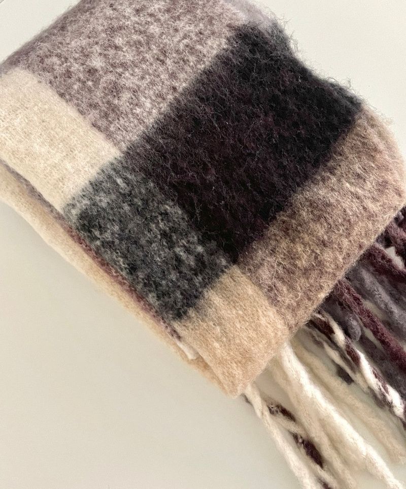 Snowflake long check muffler
