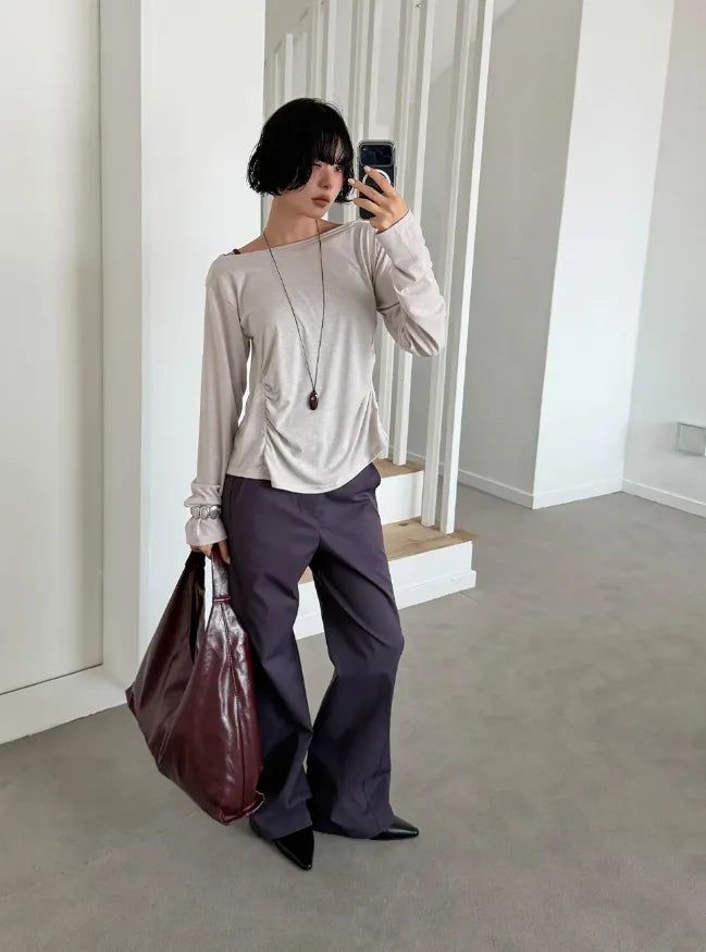 BOAT-NECK SHIRRING HOOD TOP