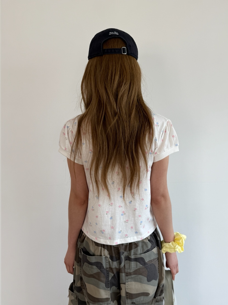 flowery shirring crop T