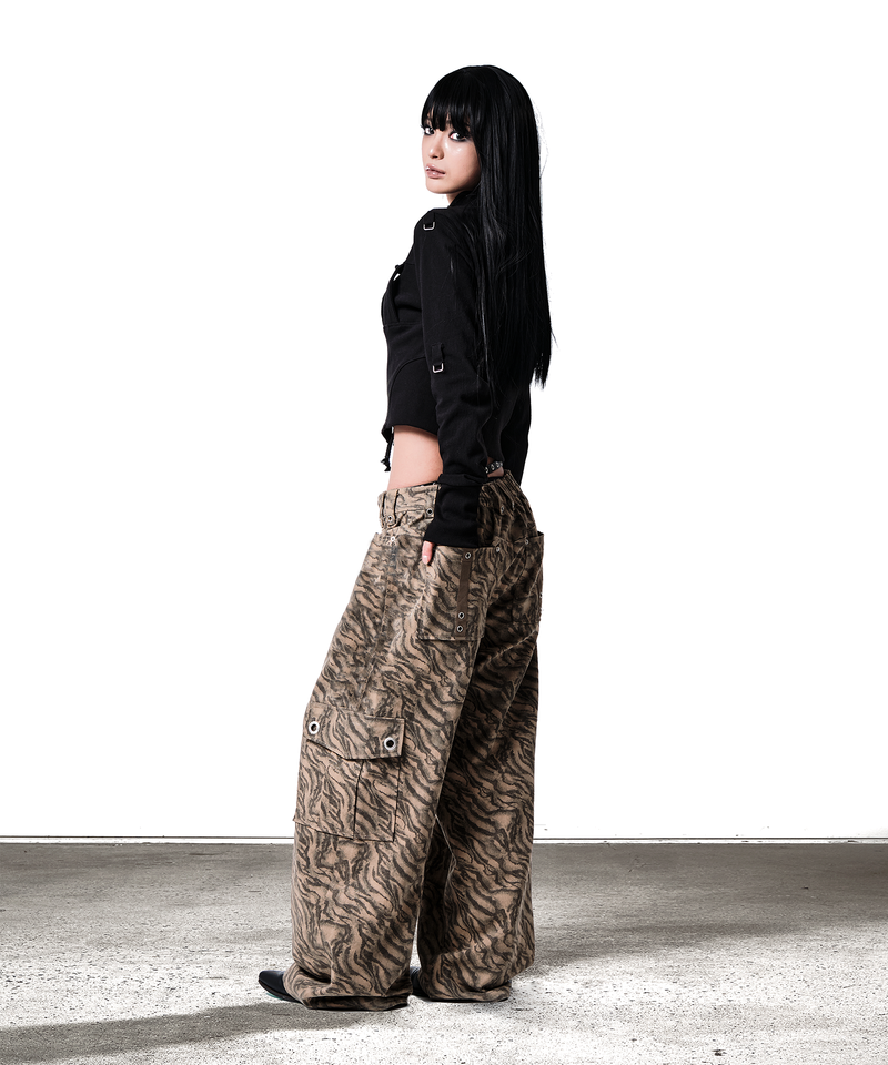 ZEBRA CAMO EYELET BELT-LOOP CARGO PANTS