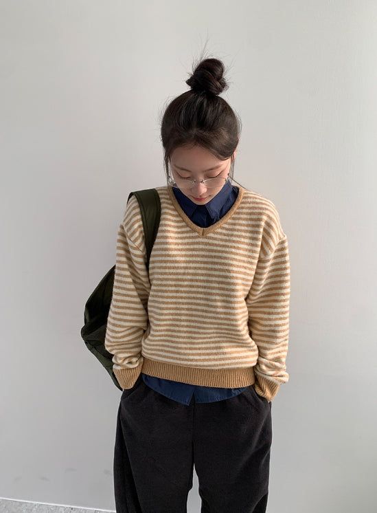 Ttet Stripe Wool V-Neck Knit