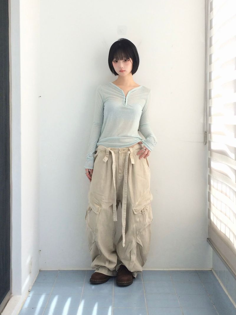 Pocket cargo strap pants