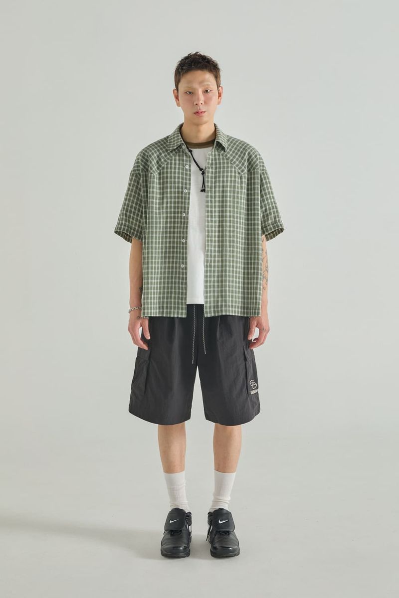 GUBIN（グビン）の「LOGO POINT NYLON CARGO HALF PANTS - BLACK（Pants）」