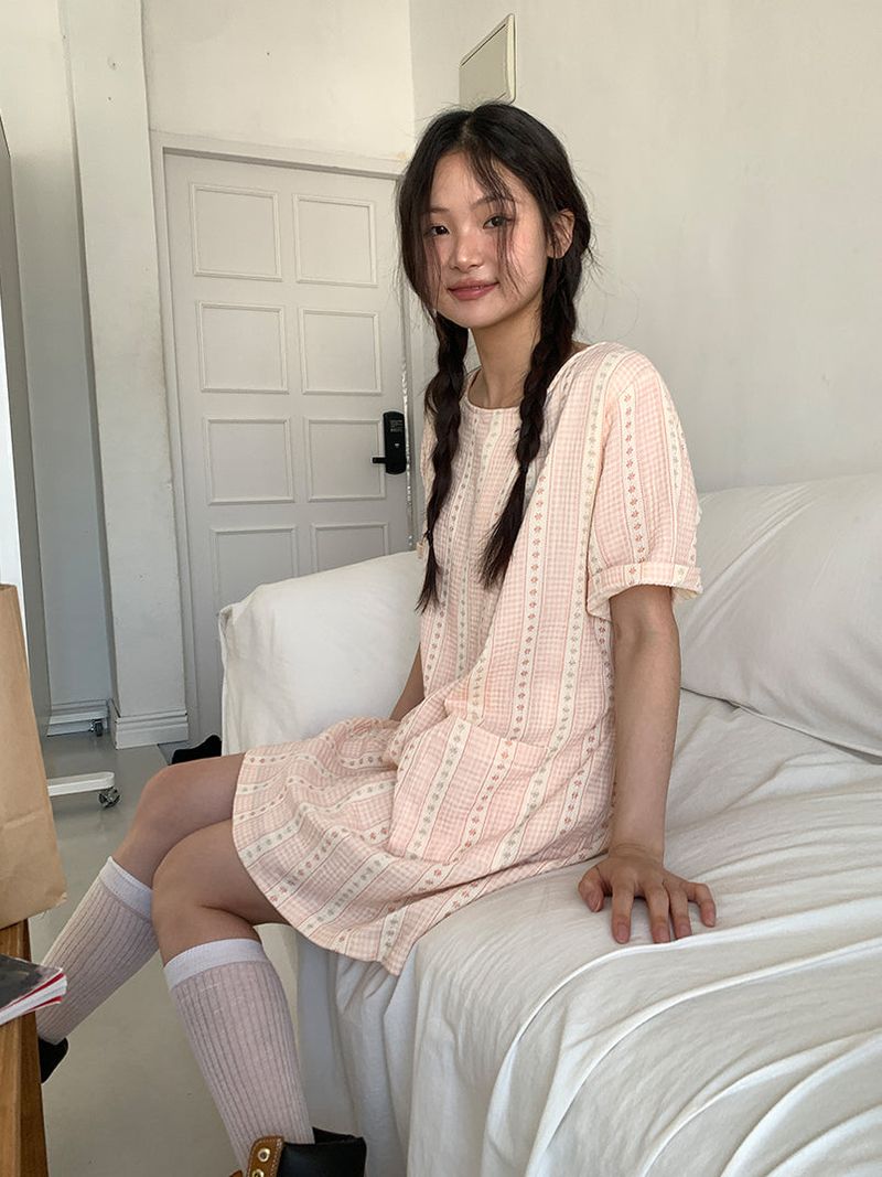 SOFT FLOWER BUTTON DRESS (2C)
