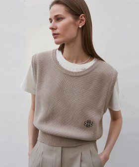 NICK&NICOLE（ニック＆ニコール）の「CREW NECK VEST_BEIGE（Tops）」