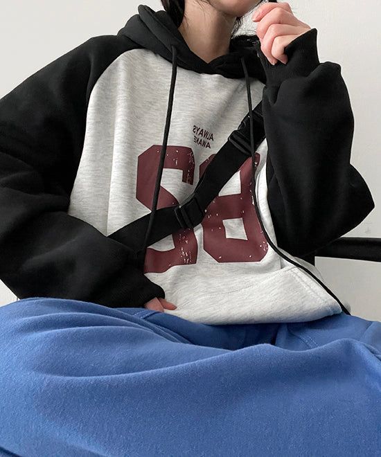 hijjoo（ハイチュー）の「Newed fleece raglan over hoodie（Tops）」