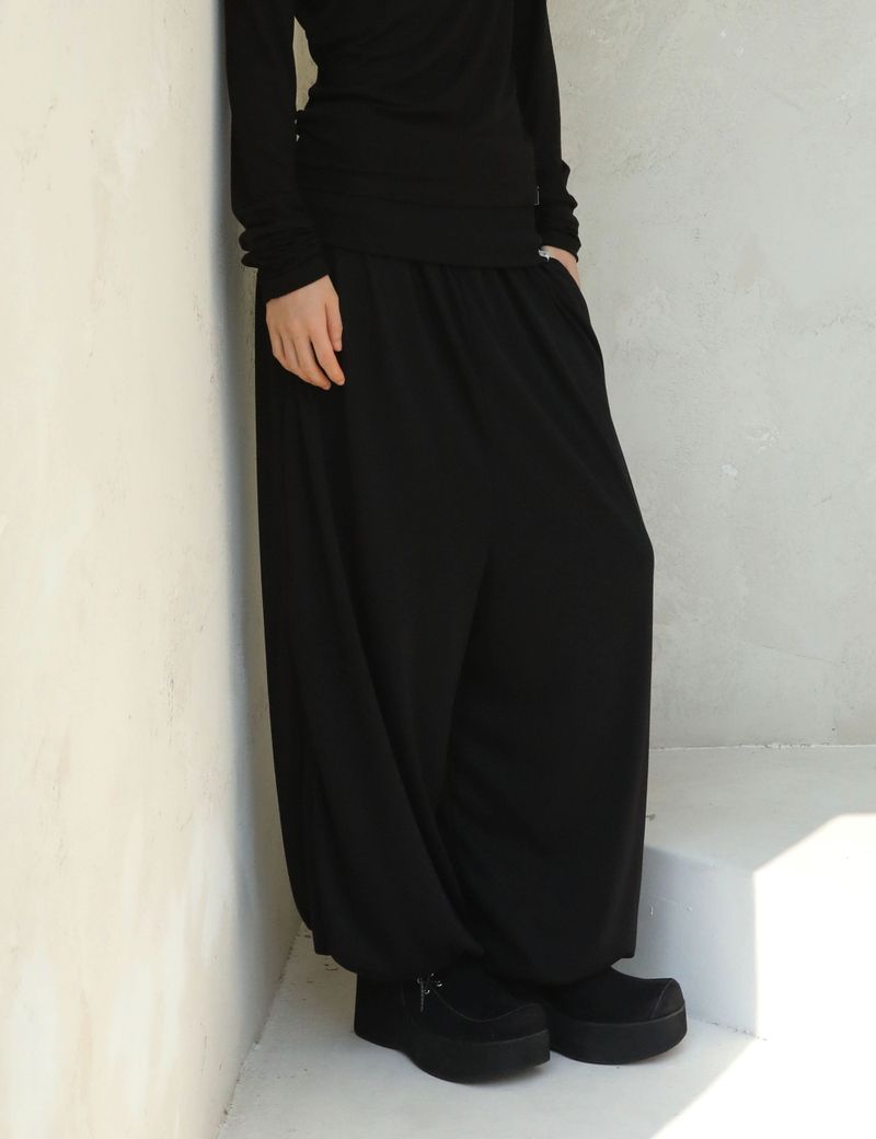 BANDING BALLOON PANTS(BLACK)