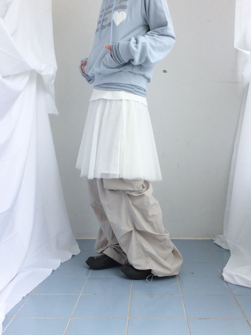 See-through curve layered skirt