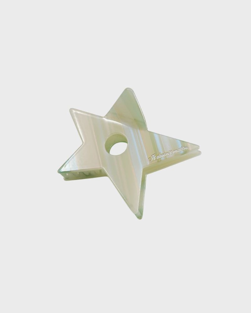 it doesn't matter.（イットダズントマッター）の「Shooting star hair pin (Green)（ヘアアクセサリー）」