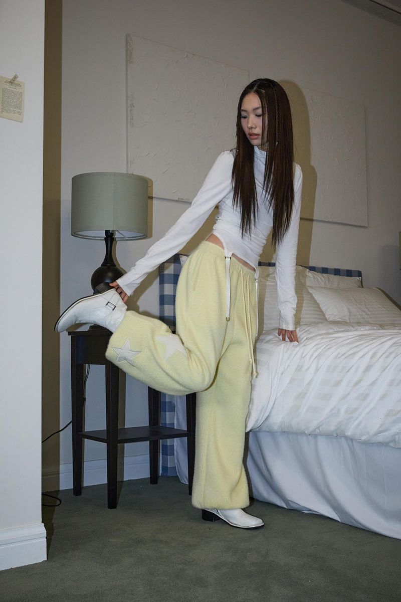 STAR patched pants / lemon