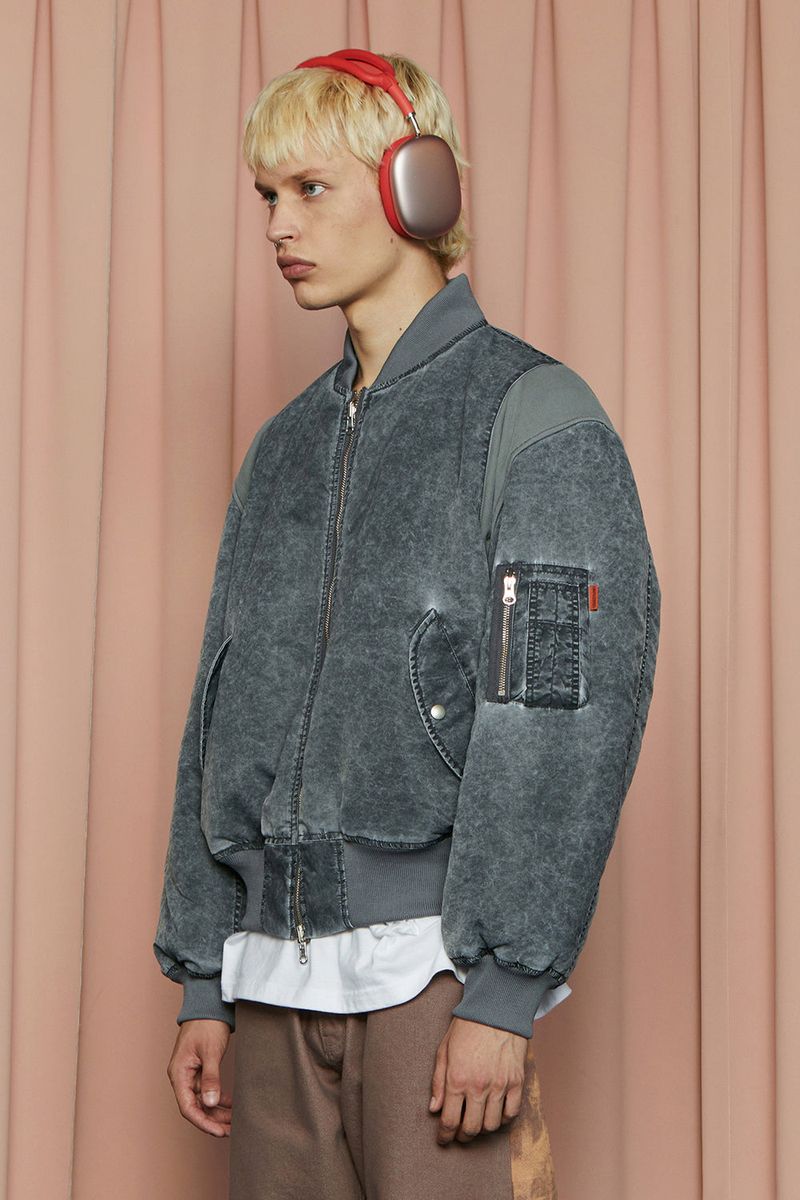 PIGMENT MA-1 JUMPER / CHARCOAL