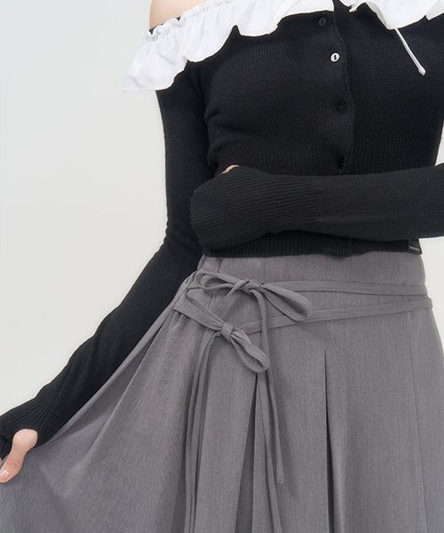 ZIZEMUSEUM（ジゼミュージアム）の「RIBBON FLARE LONG SKIRT (GRAY)（Skirts）」