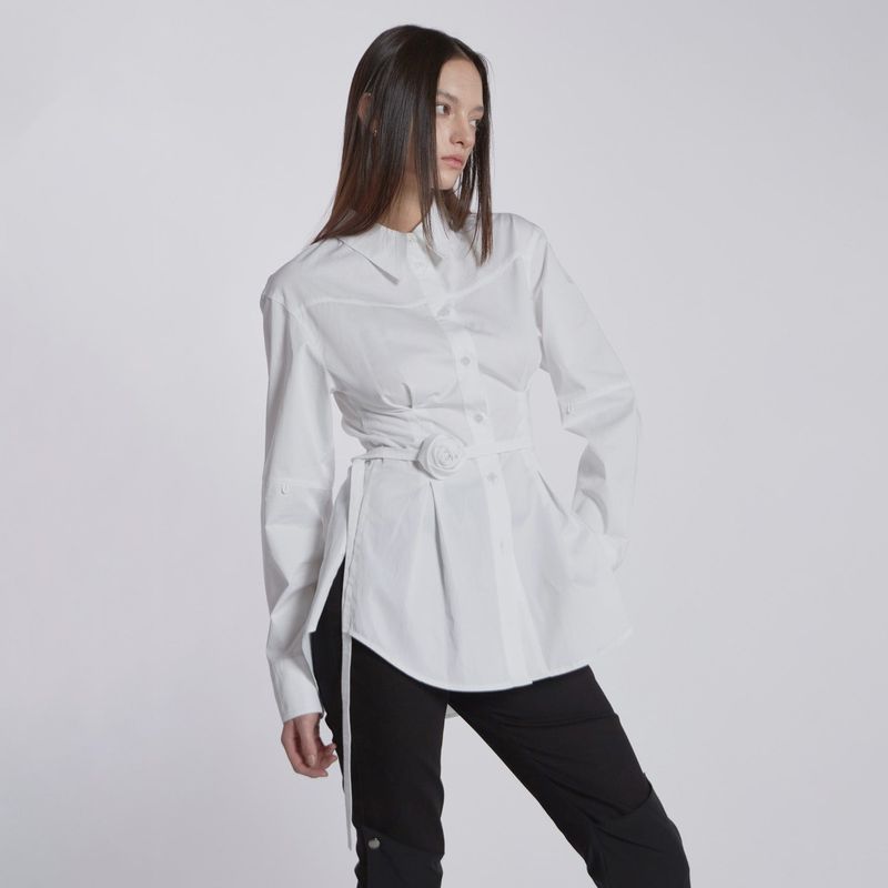 JINJUSE(ジンジュユーズ)の「PINTUCK ROSE BELT SHIRT(WHITE)(Tops)」