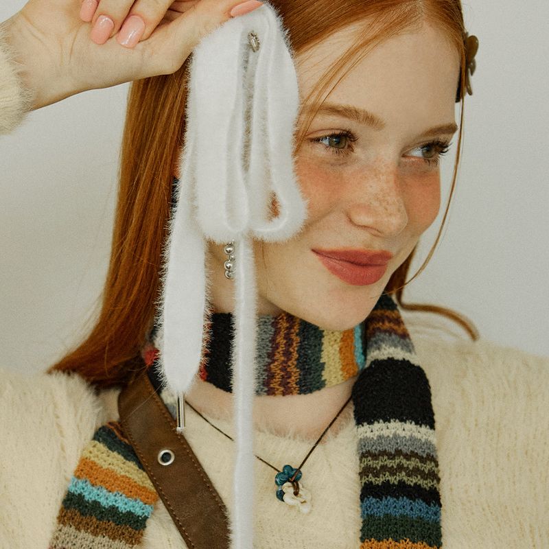 Unbalance Daisy Pendant Strap Necklace
