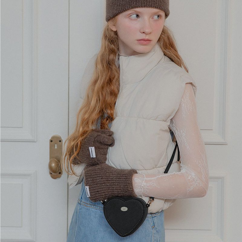 HEART SUEDE MINI BAG (BLACK)