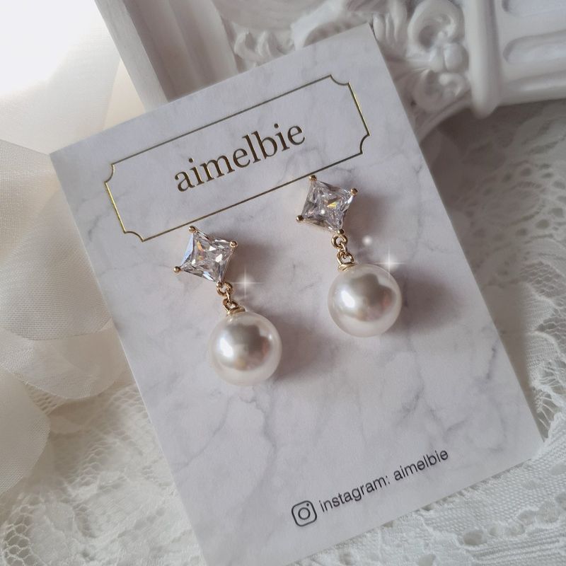 ダイアモンドパールピアス