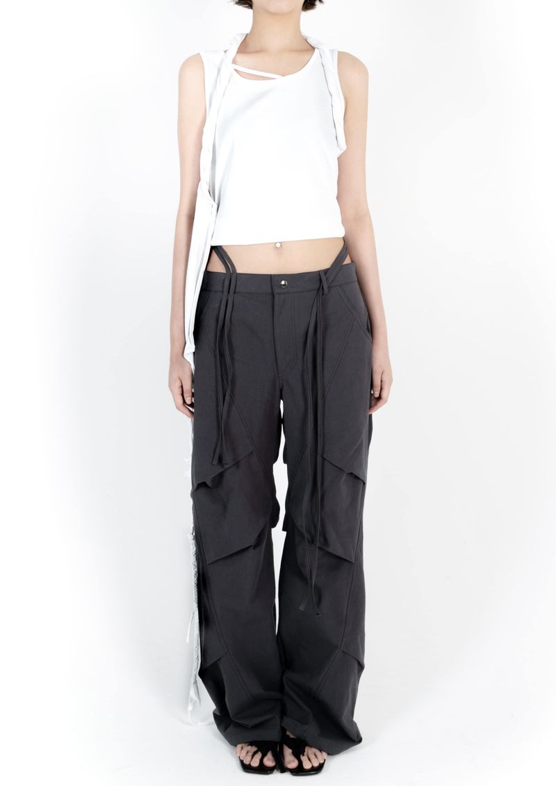  PELVIC STRAP CURVED PANTS . CHARCOAL