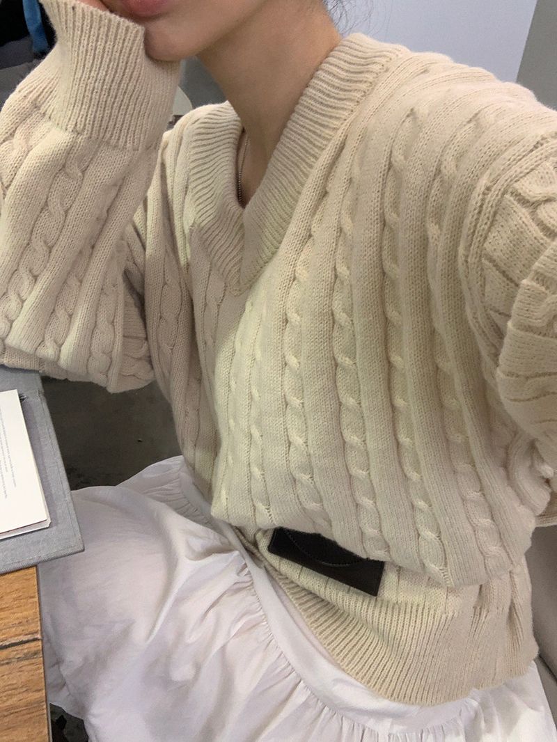 [MADE] Ethol twisted V-knit