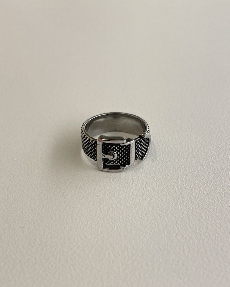 refrainfromspace(リフレインフロームスペース)の「vintage belt ring(Accessories)」