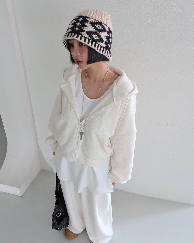Fluffy fleece hooded zip-up jacket
