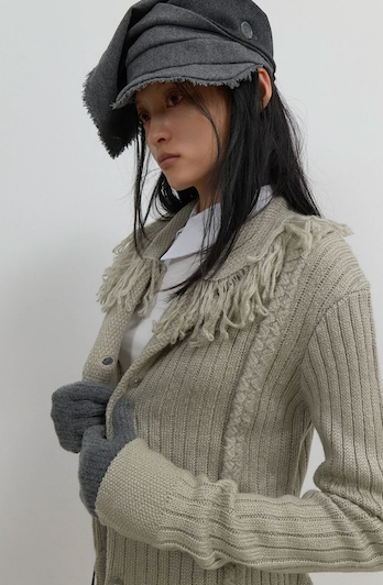 Tassel Collar Knit Cardigan / Grey