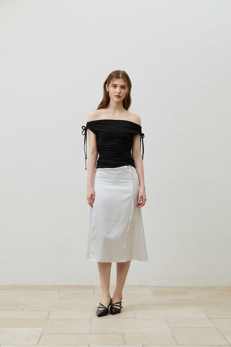  LILY OFF-SHOULDER SHIRRING TOP / BLACK