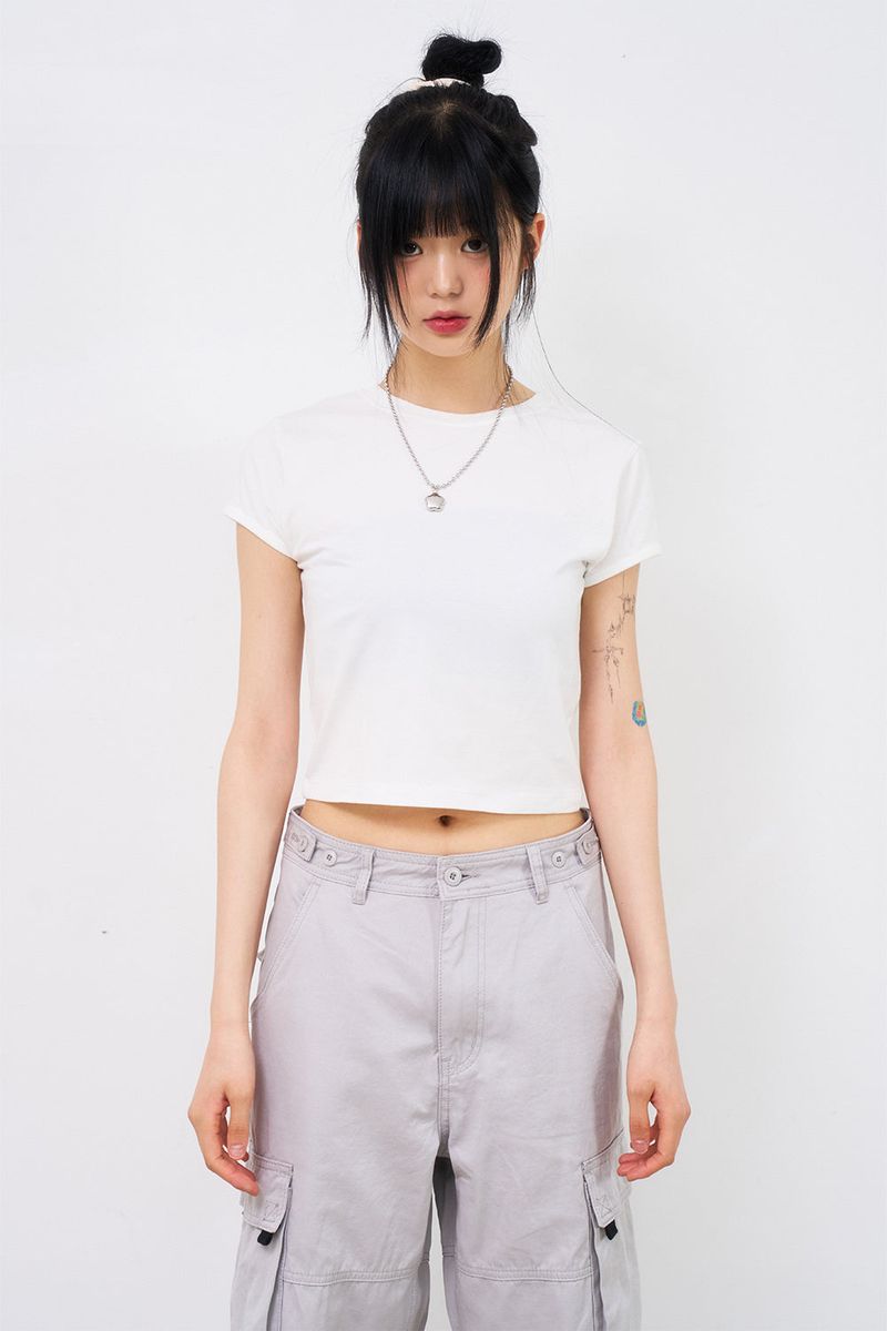 Raucohouse（ラウコハウス）の「Camilla basic crop T-shirt（Tops）」