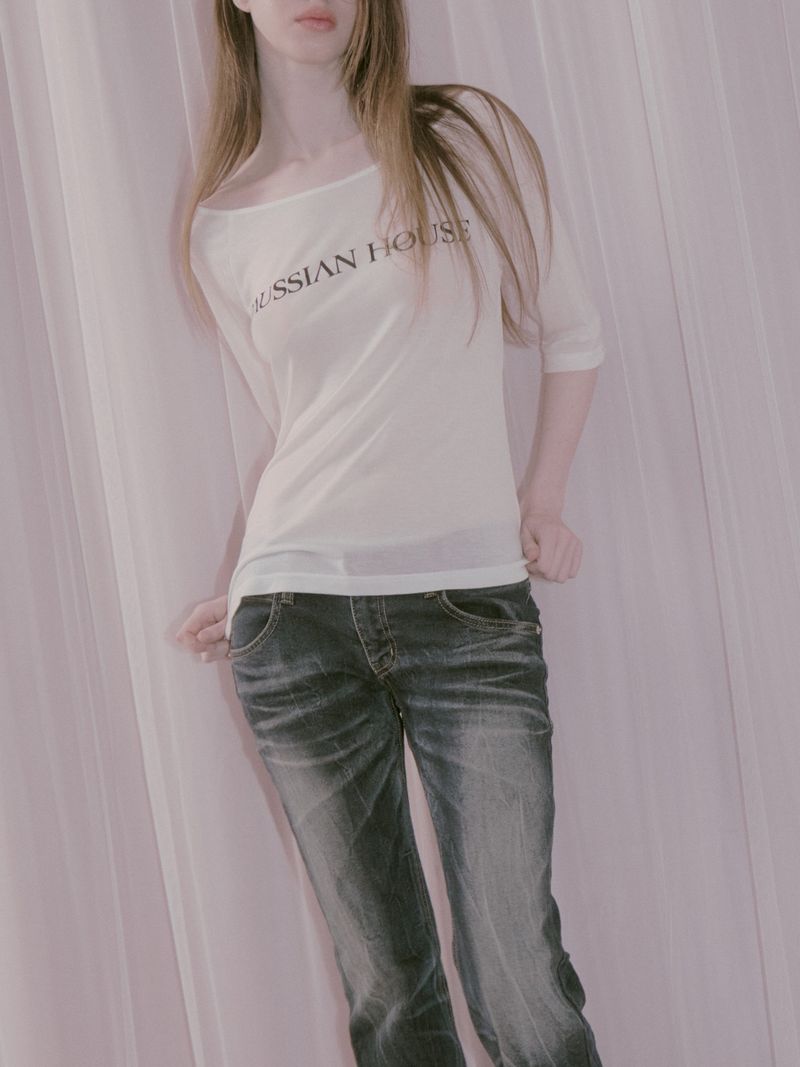 Gaussian Slim T White