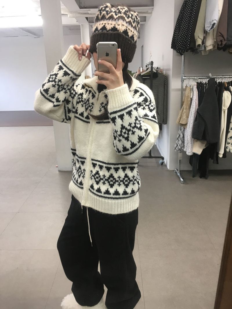 Lola Nordic Beanie (2 Colors)