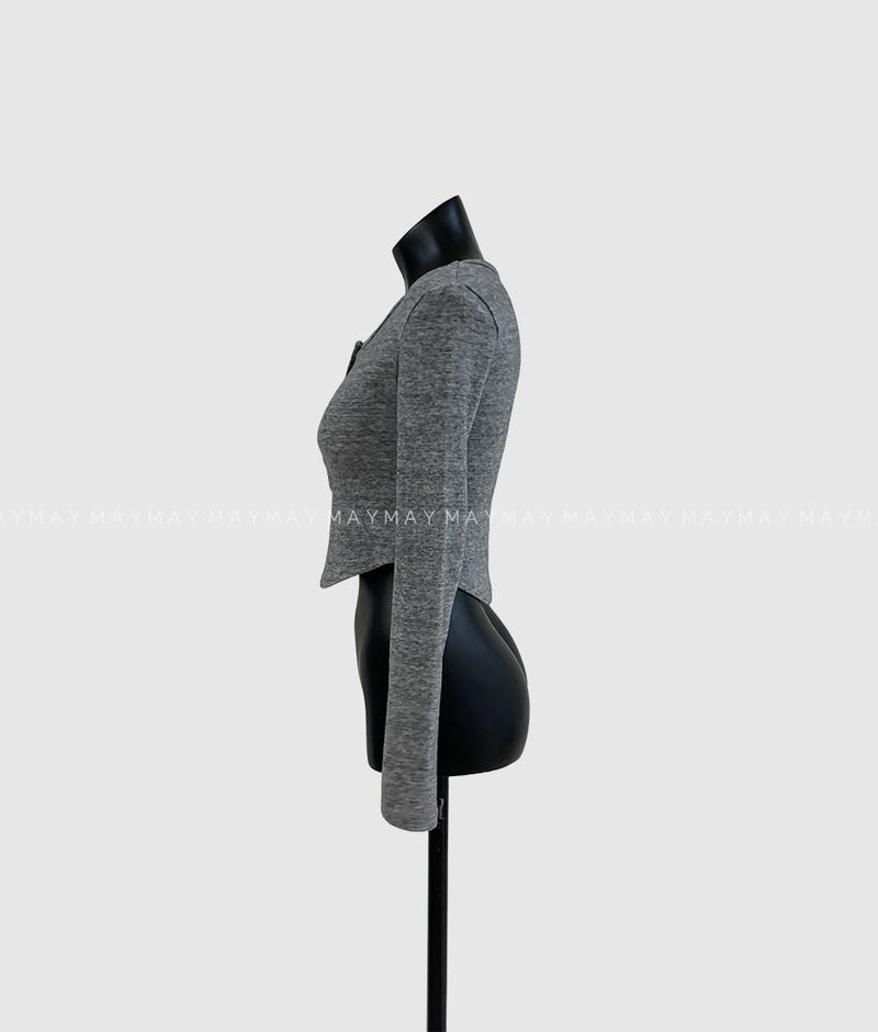 long-sleeved shirt with a U-neck