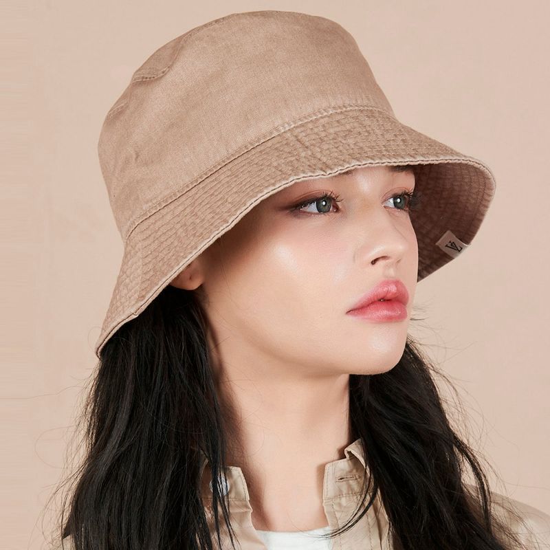 Monogram Label Pigment Bucket Hat Beige