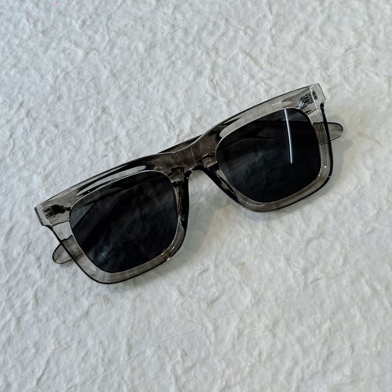 Bold Frame Sunglasses