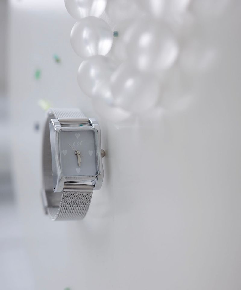 eeespace（イースペース）の「バブル ハート ウォッチ (Silver White)（アクセサリー）」