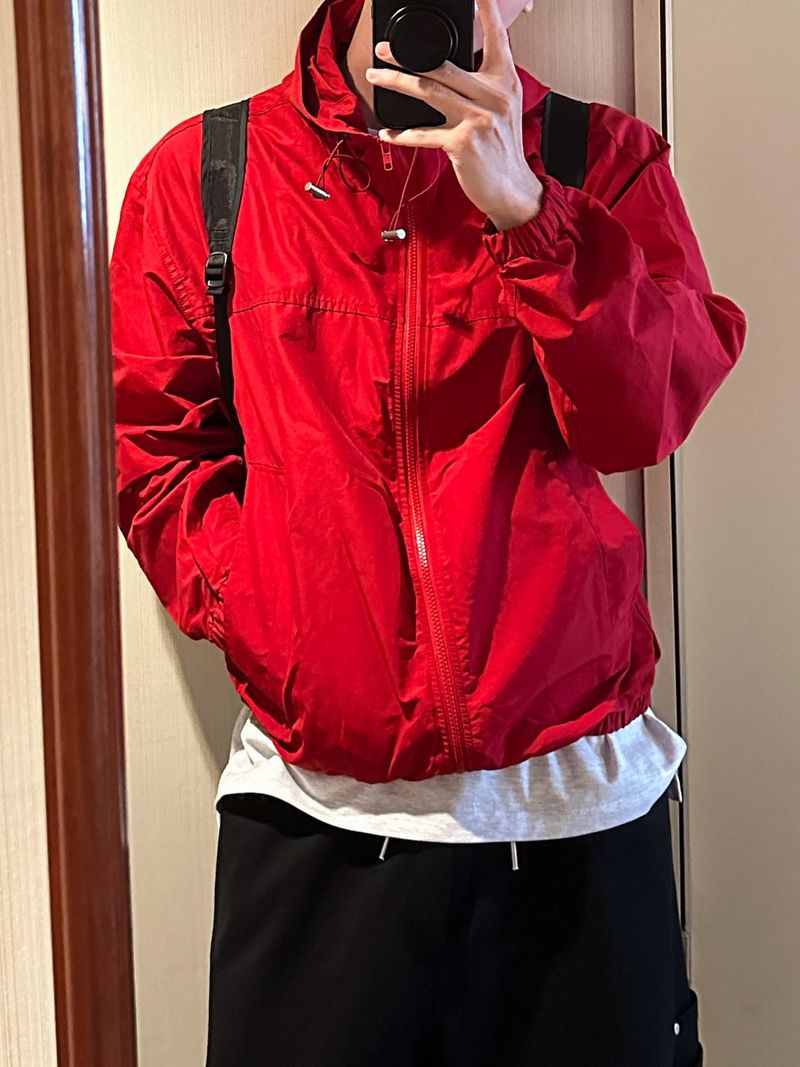 Aka string windbreaker