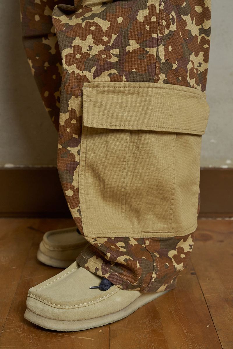 CAMO CARGO PANTS